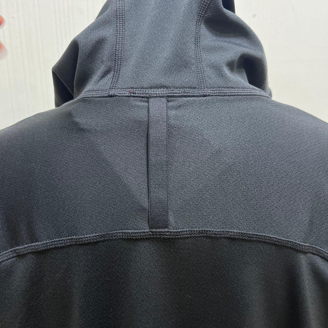 Topo Designs フード付き ブラックパーカー