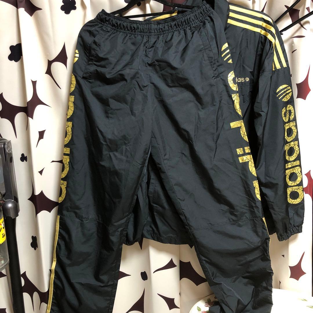 アディダス　adidas セットアップ　ポリエステル製　ブラック/ゴールド