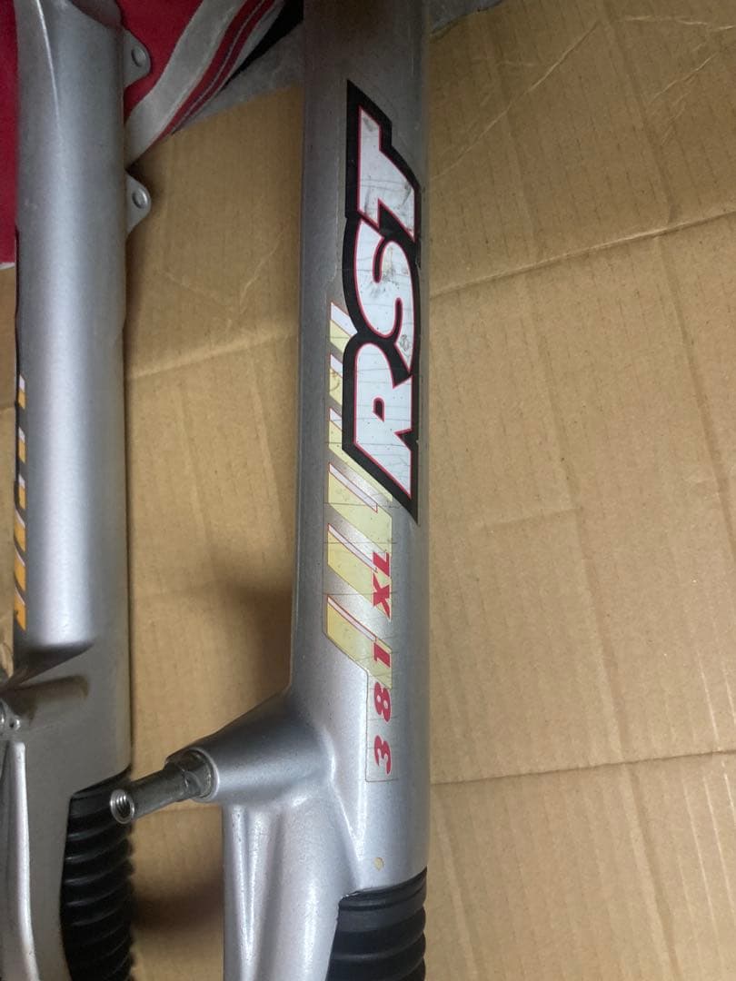 RST 381XL サスペンションフォーク