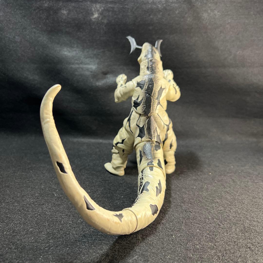 こ*こ様 ウルトラアクト　エレキング