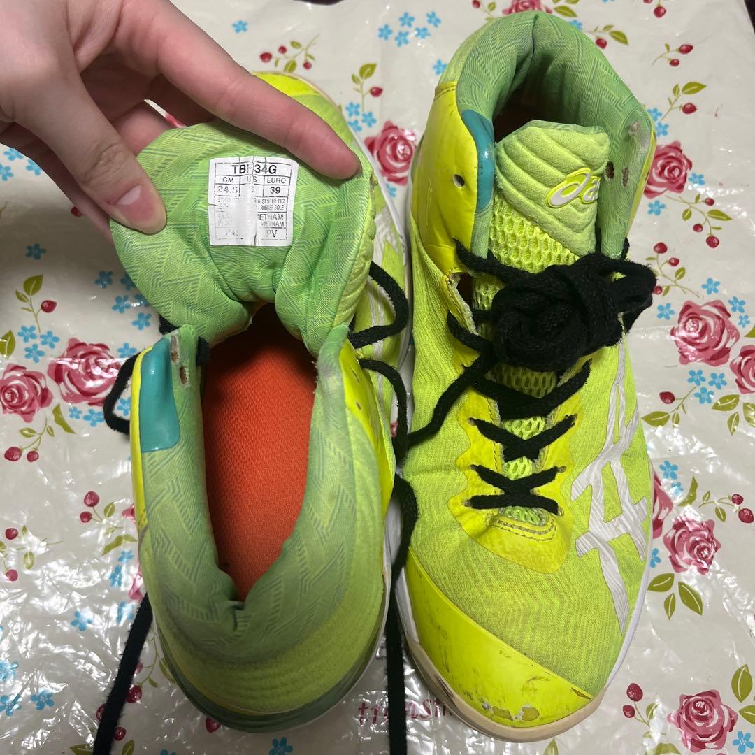ASICS バスケットボールシューズ ハイカット イエロー