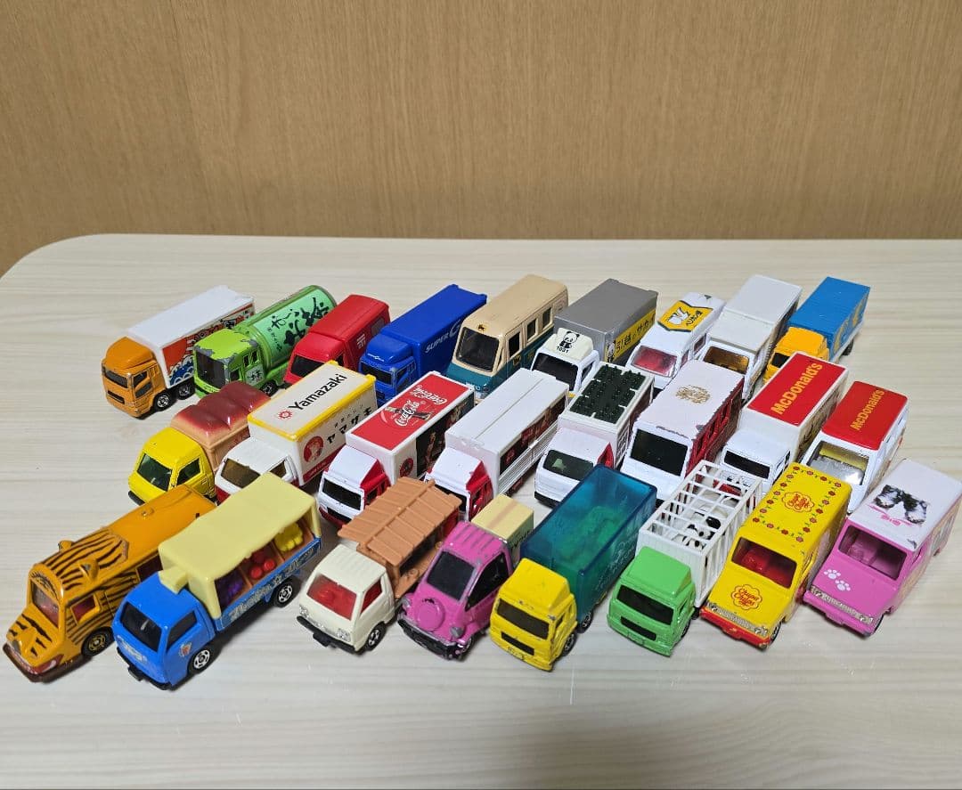 トミカ⑪ [99台]ミニカーセット　まとめ売り (ジャンク品含む)