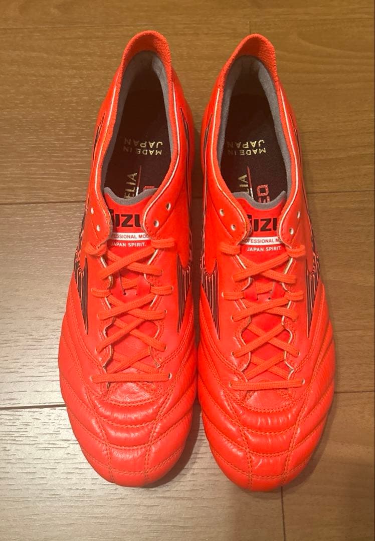 【新品未使用】MIZUNO MORELIA NEO Ⅲ JAPAN 赤