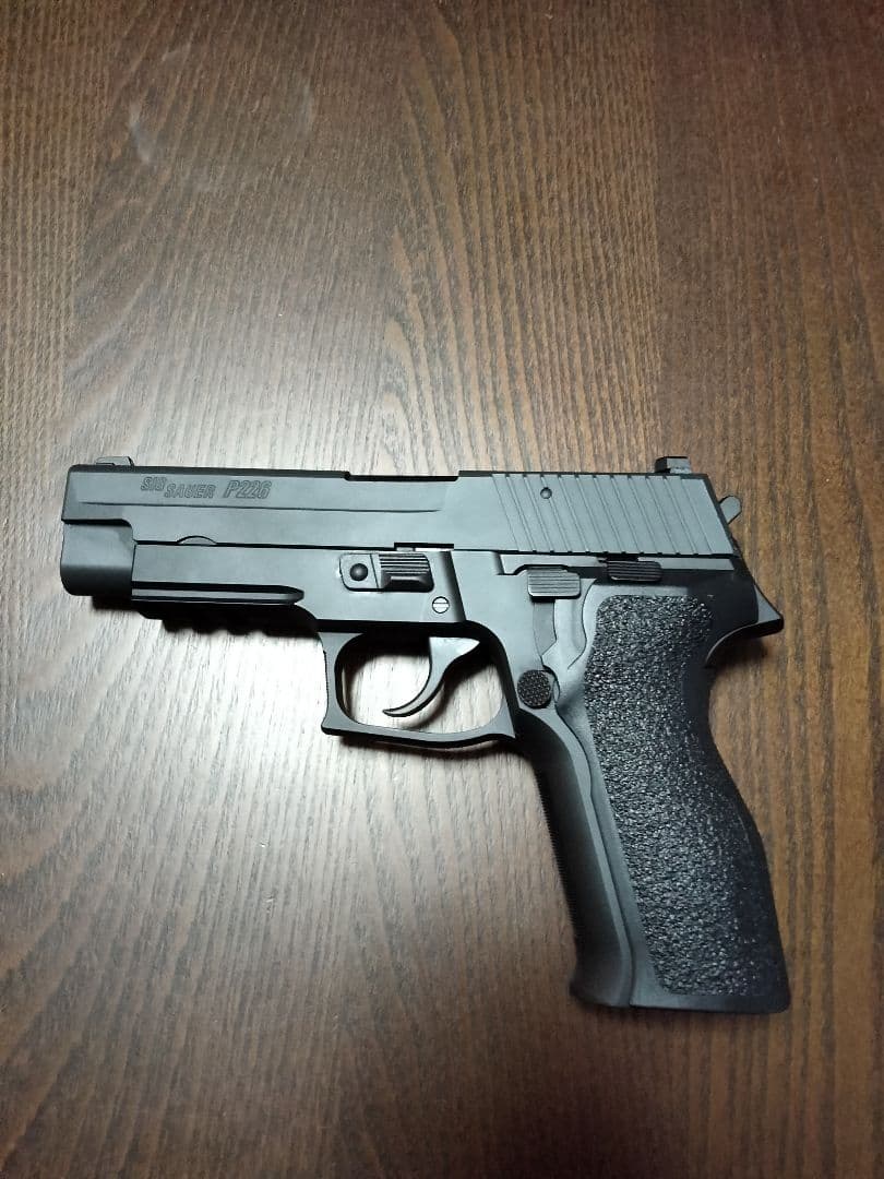 SIG SAUER P226 E2 ガスガン ブラック
