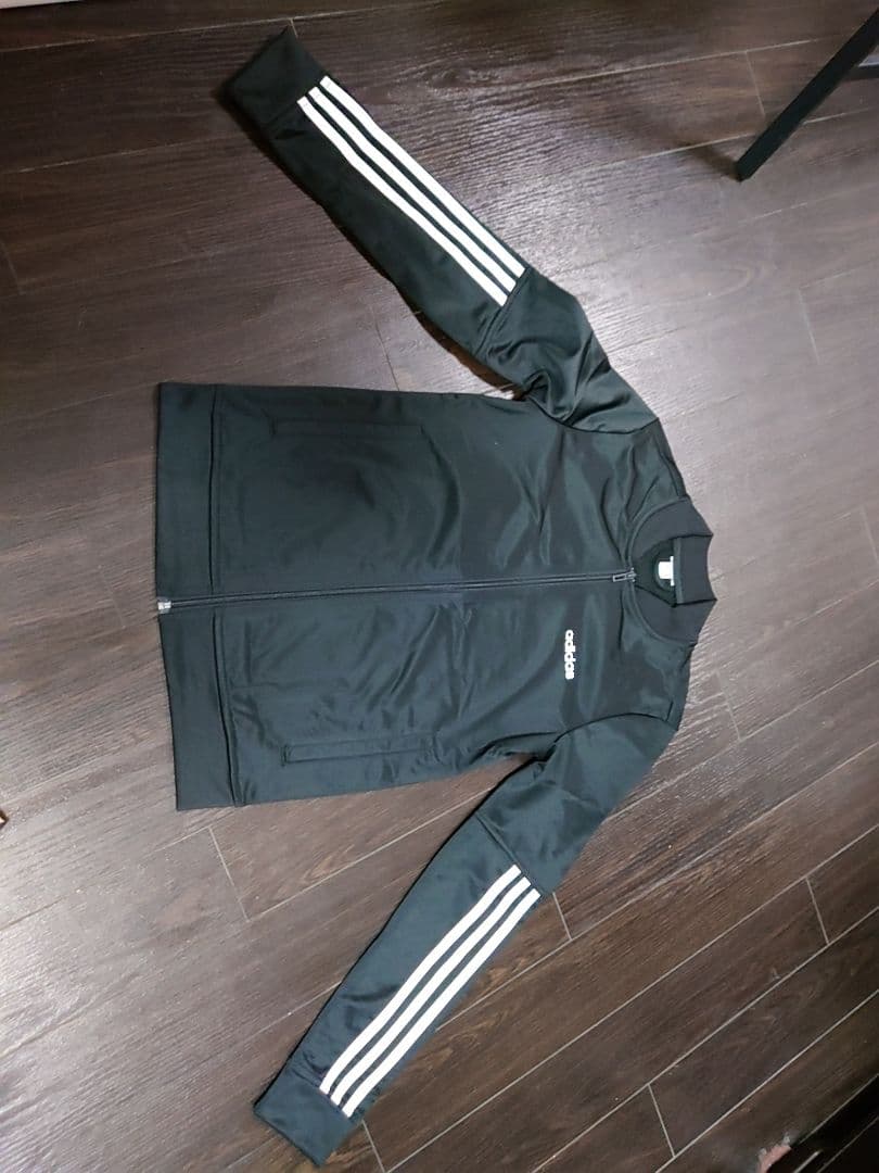 #adidasレディースジャージ上下セット