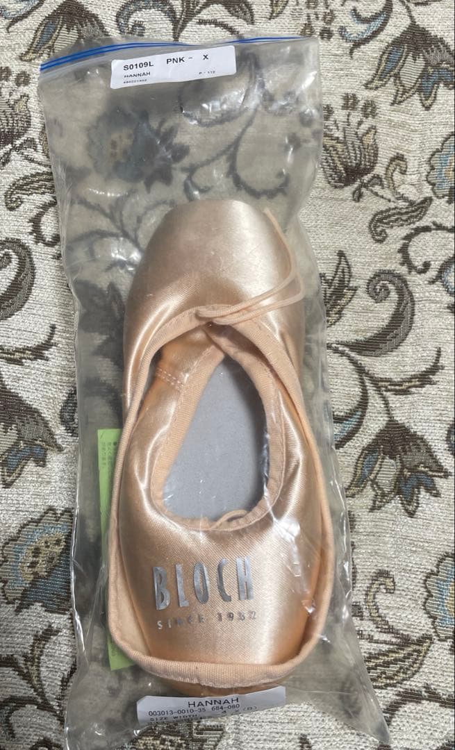 新品　11,440円 Bloch Hannah トゥシューズ 4 X