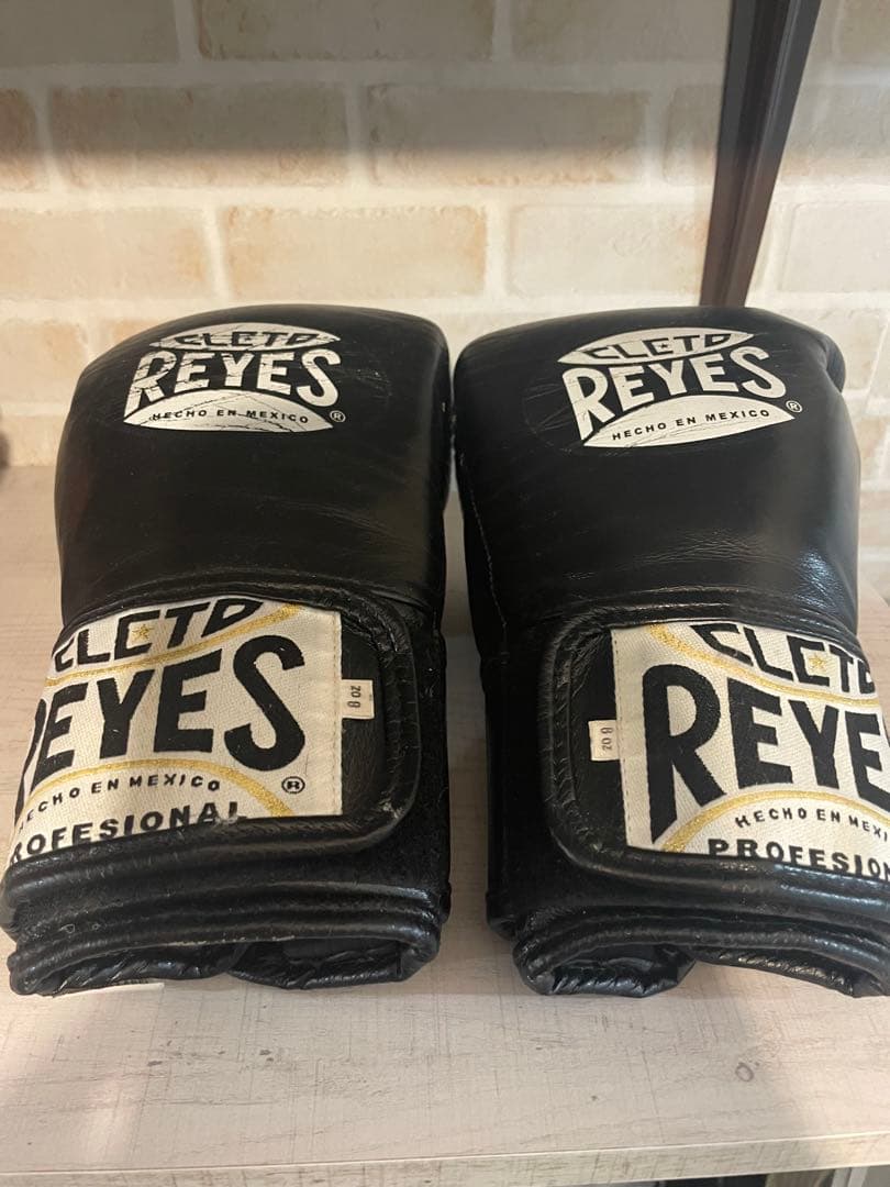 CLETO REYES プロフェッショナル ボクシンググローブ　8オンス