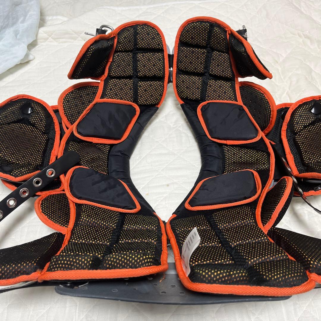 Schutt SV HD ショルダーパッド 中型
