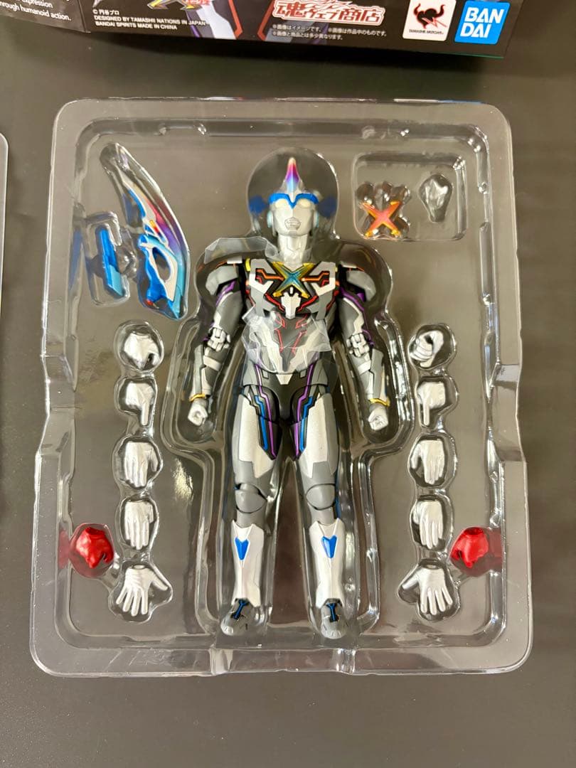 美品　S.H.figuarts ウルトラマン エクシードX フィギュア