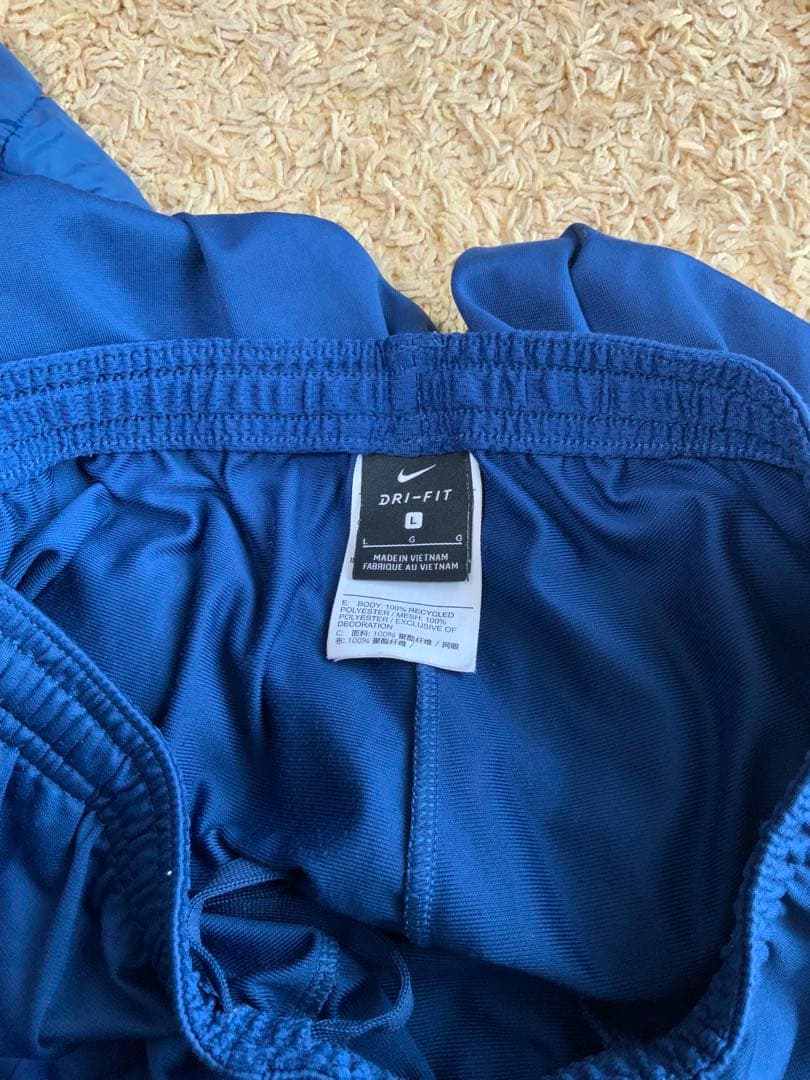 Nike ジャージ上下セット ネイビー　セットアップ　ML上下サイズ違い