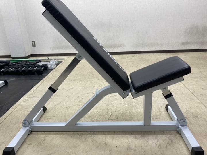 トレーニングベンチ✖︎ウエイト(60kg)✖︎ダンベルセット