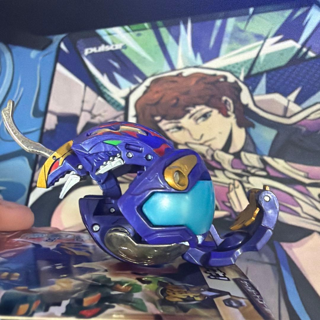 美品　希少　爆丸　滅ホロヴォス