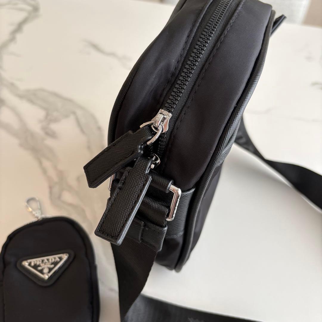 PRADA ノベルティ ショルダーバッグ ナイロン