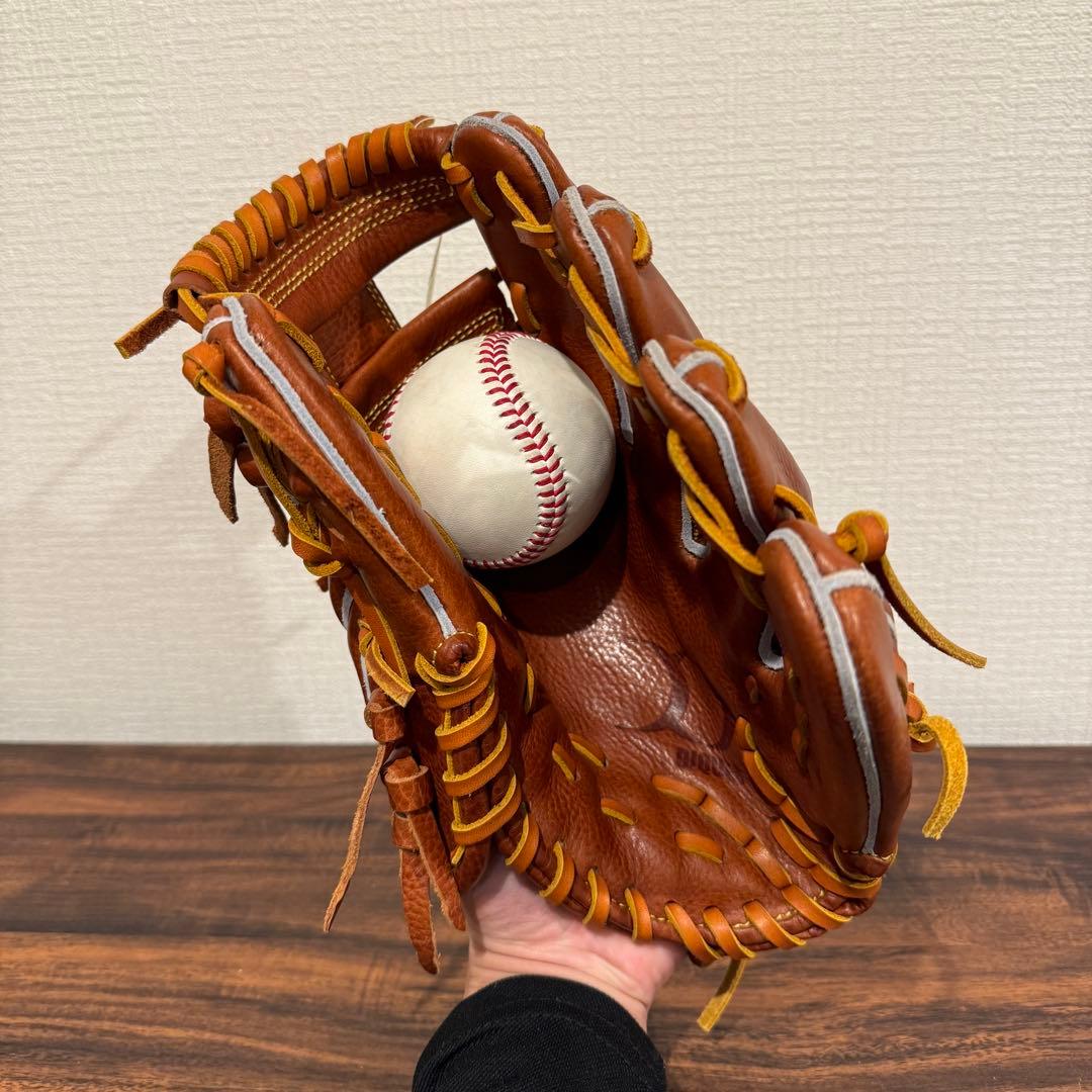 【¥15,000値引き】DIQUES硬式グラブ　型付け済、非売品ブレスレット付き