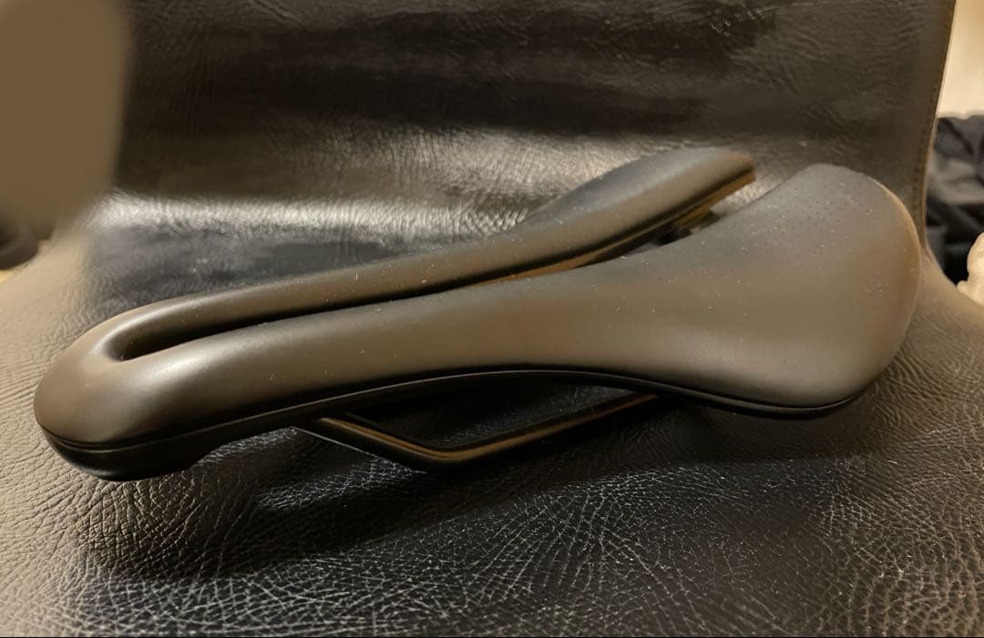 ボントレガー COMP サドル 145mm BONTRAGER AEOROS