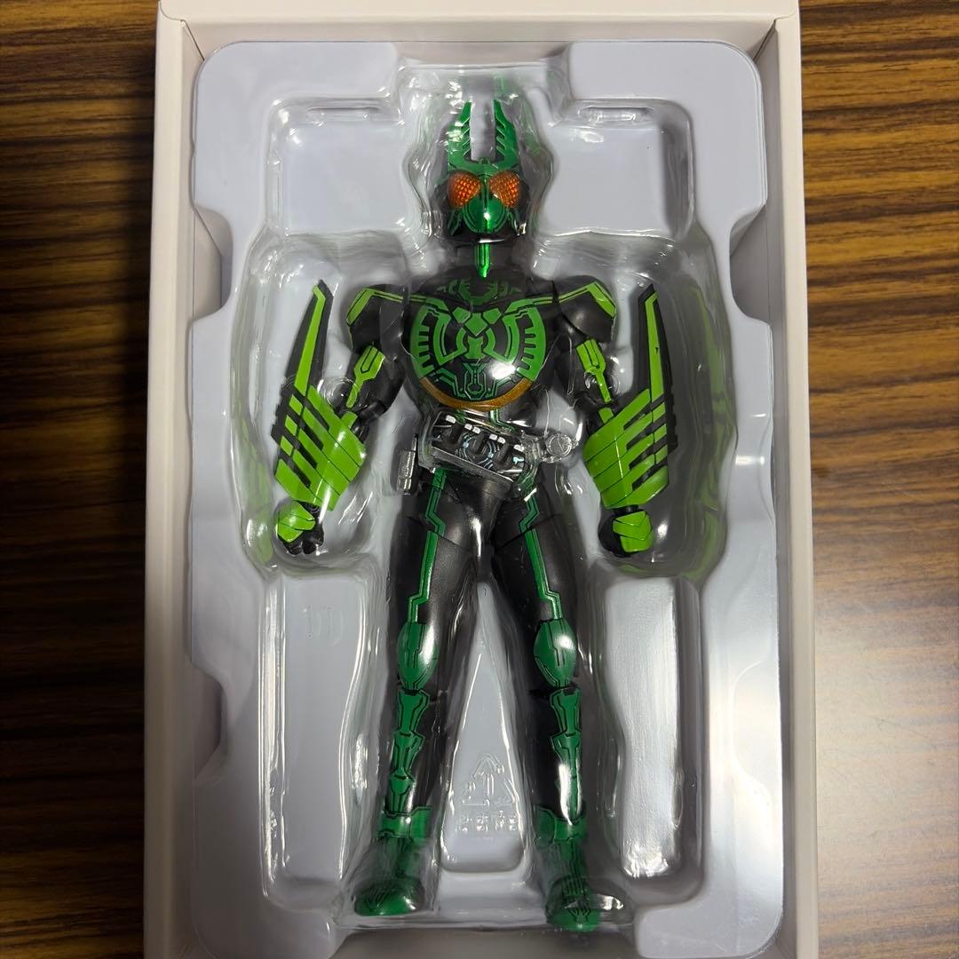 S.H.Figuarts 真骨彫製法　仮面ライダーオーズ　ガタキリバコンボ
