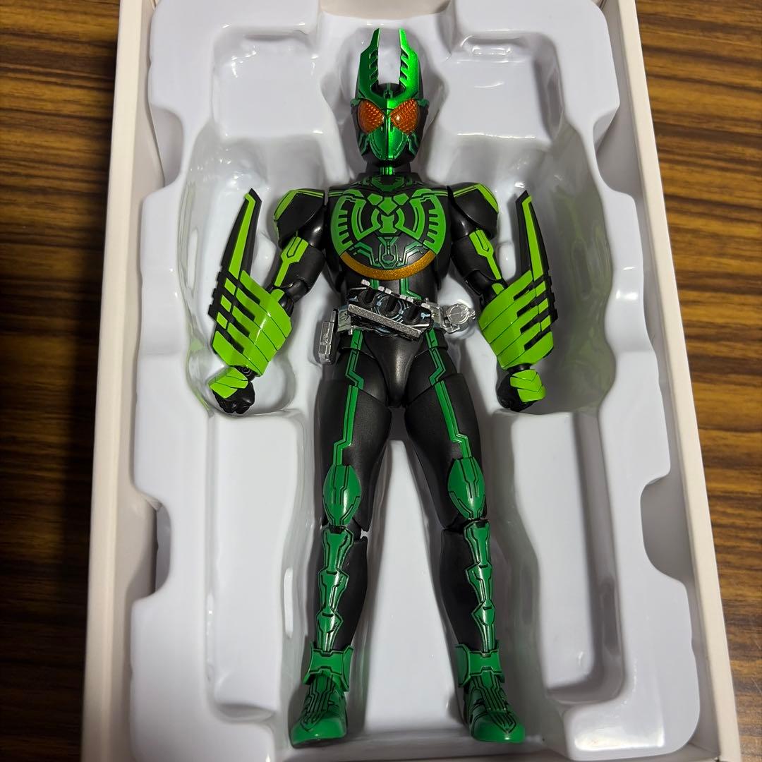 S.H.Figuarts 真骨彫製法　仮面ライダーオーズ　ガタキリバコンボ