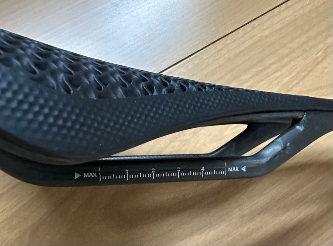 【新品未使用】CADEX 3D AMPサドル GIANT
