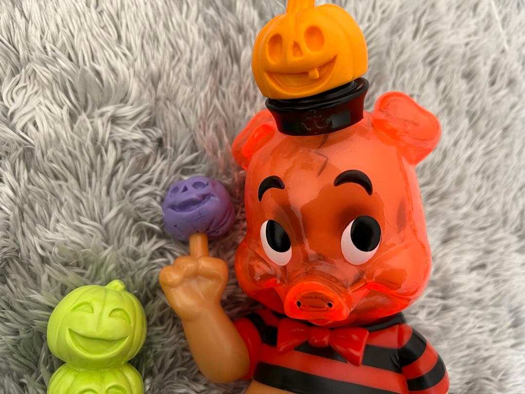 Frank Kozik × BlackBook Toy Piggums