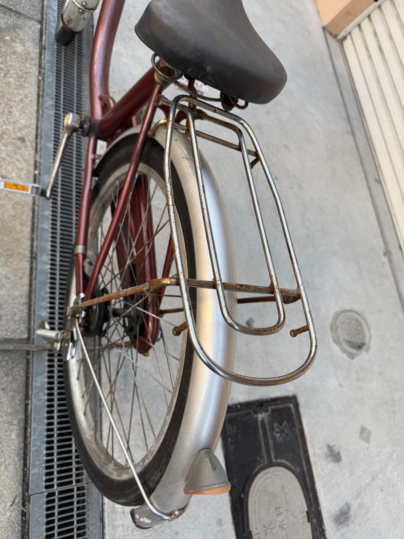 203 自転車 大阪市 【引取り限定】 美品 24インチ 足元乗りやすい