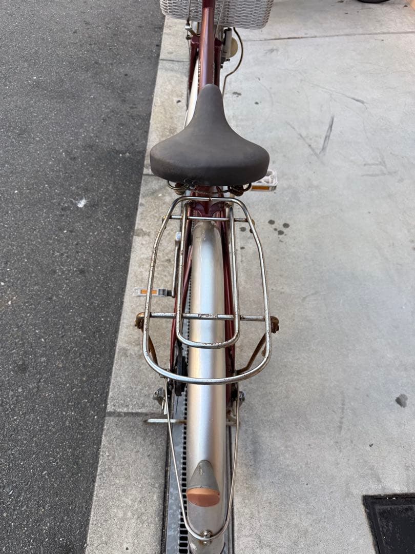 203 自転車 大阪市 【引取り限定】 美品 24インチ 足元乗りやすい