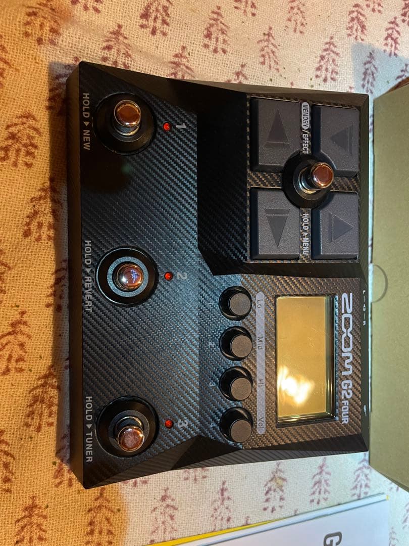 ZOOM G2 FOUR マルチギターエフェクター　美品