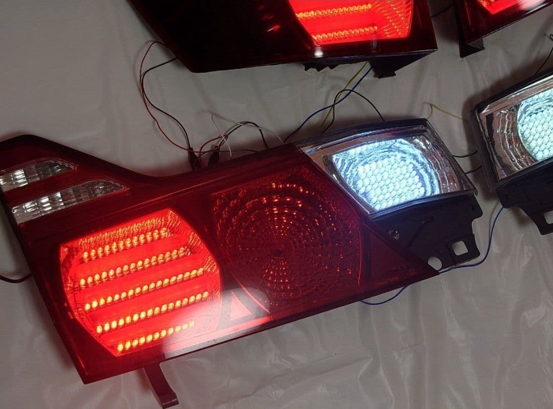 10 アルファード 後期 アクリル LED テールランプ 純正