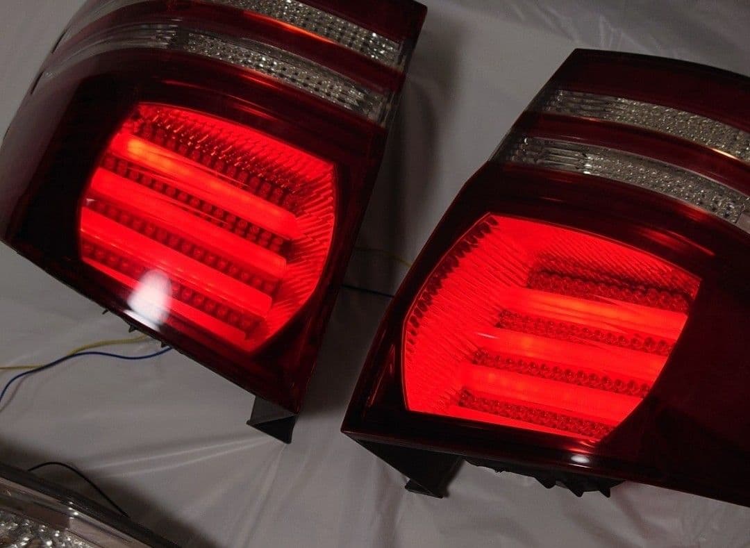10 アルファード 後期 アクリル LED テールランプ 純正