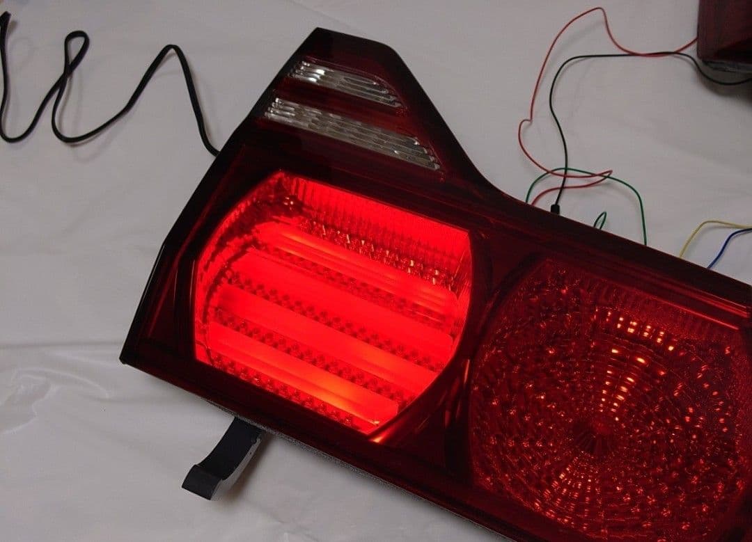 10 アルファード 後期 アクリル LED テールランプ 純正