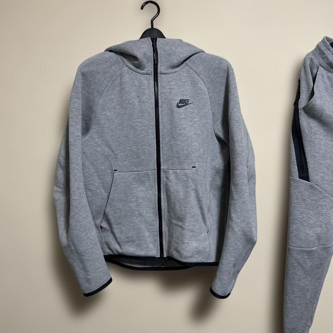 NIKE テックフリース セットアップ　上S 下M バラ希望はコメントください