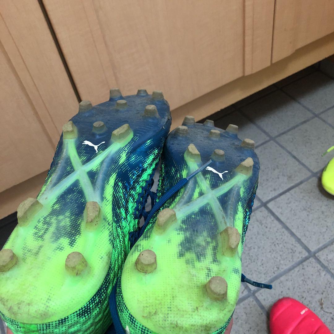 サッカースパイクプーマfg27.5