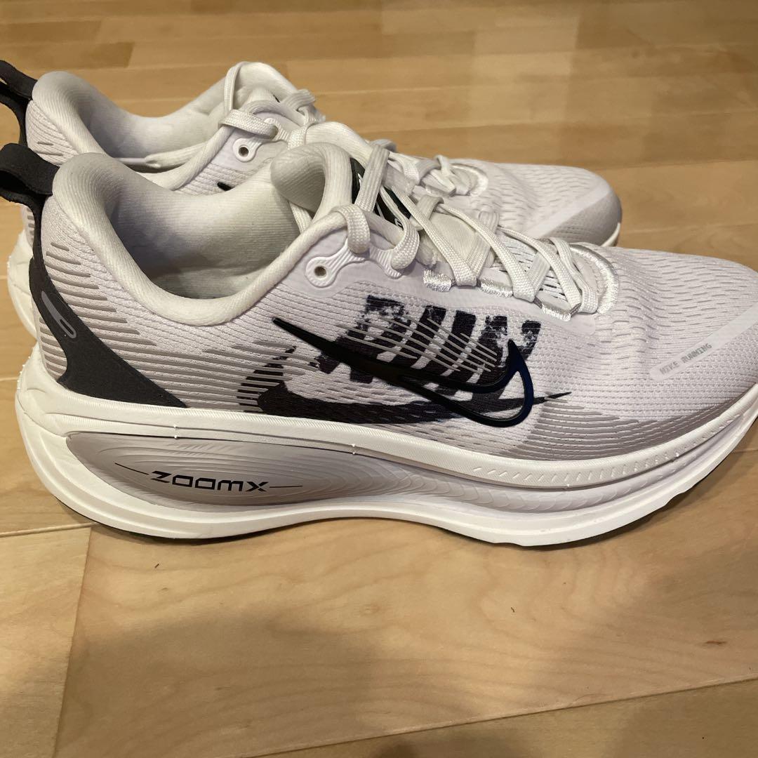Nike Zoom ボメロ18スニーカー 24cm