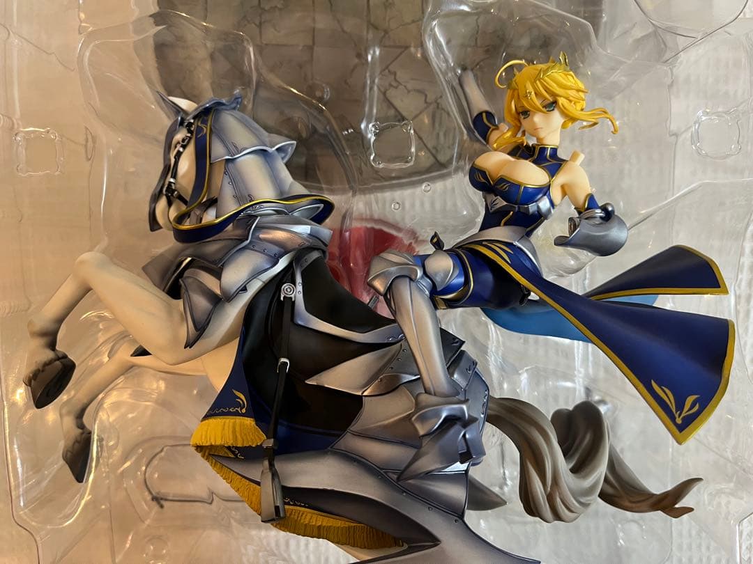 FGO フェイトグランドオーダー　ランサー アルトリア・ペンドラゴン フィギュア
