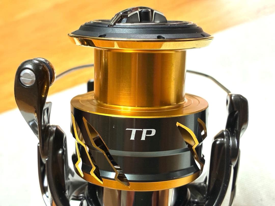 【期間限定】シマノ リール20ツインパワー C5000XG【カスタム品】