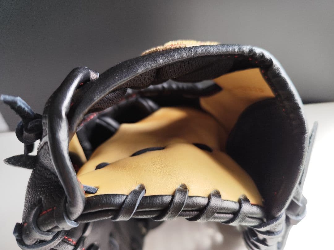 Wilson 硬式グローブ 33型