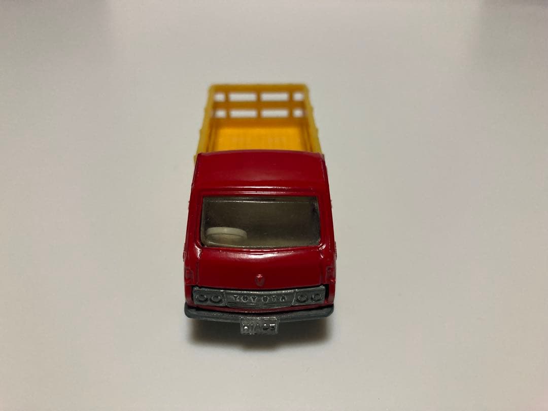 トミカ　日本製　ハイエース　牧場トラック　牛付き　当時物