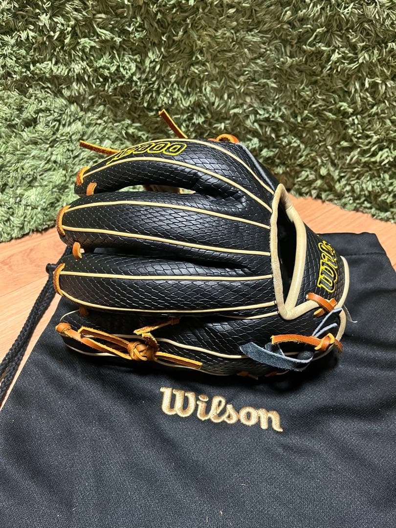 美品●Wilson A2000 KBH13 硬式内野手用グラブ ブラックSSS