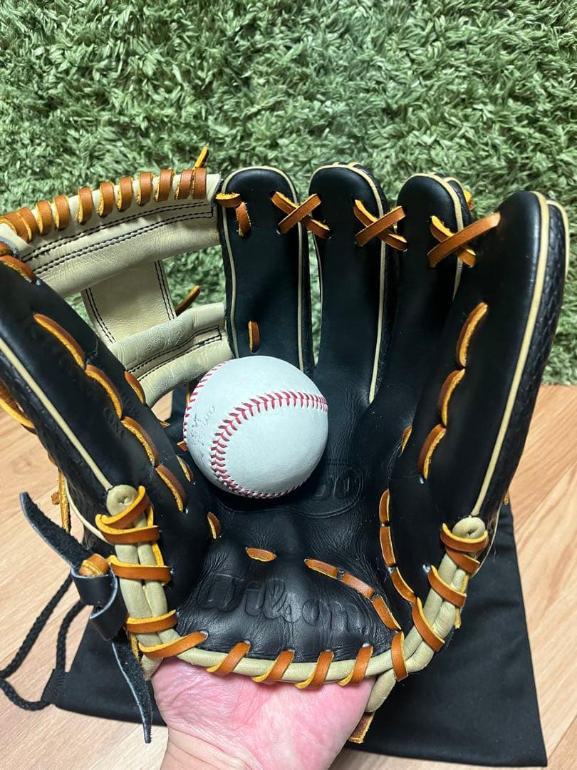 美品●Wilson A2000 KBH13 硬式内野手用グラブ ブラックSSS