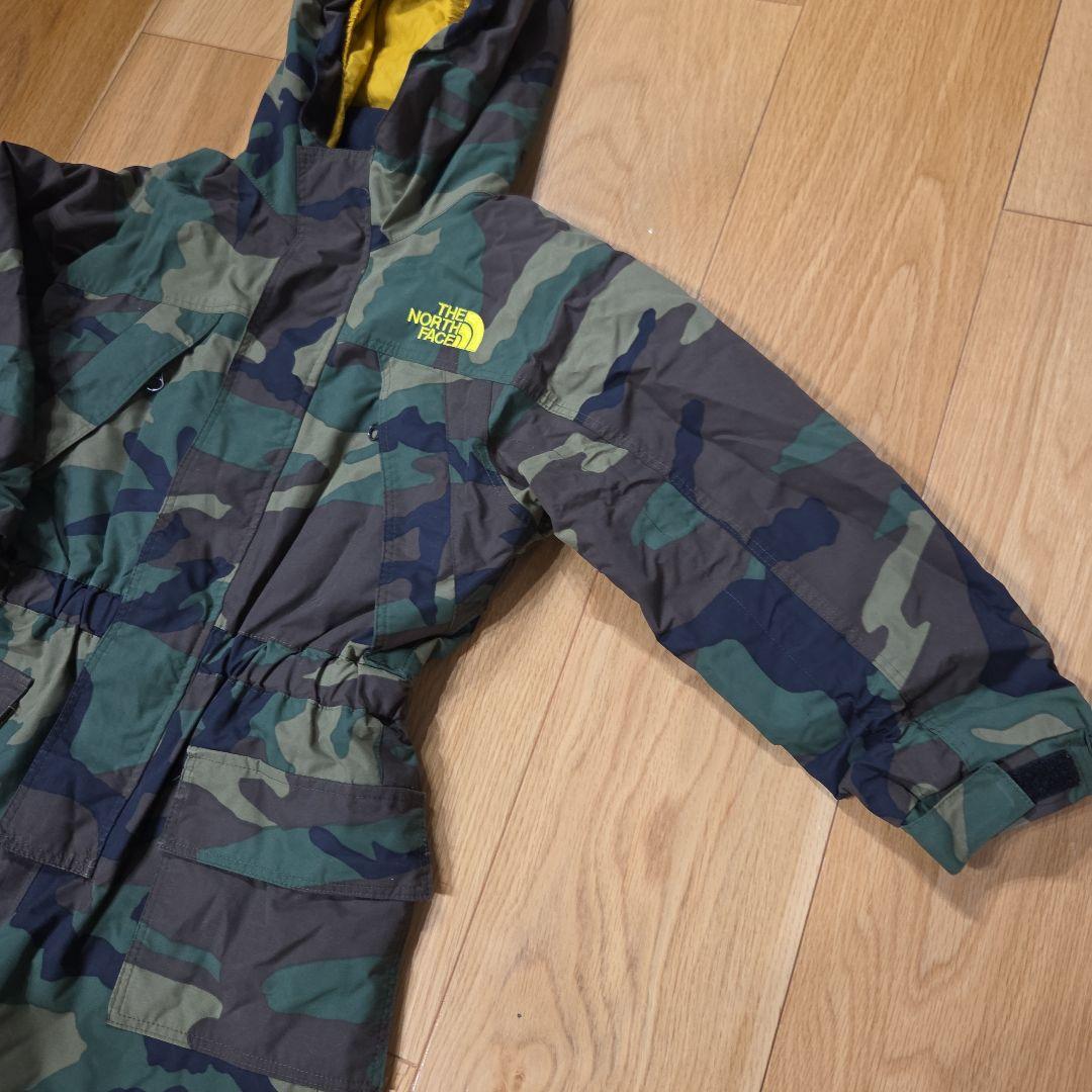 THE NORTH FACE 迷彩柄 子ども用スキーウェア