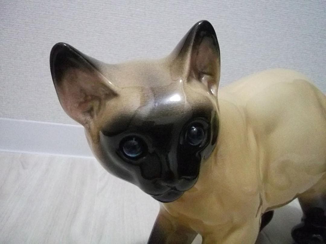 猫　陶器 置物