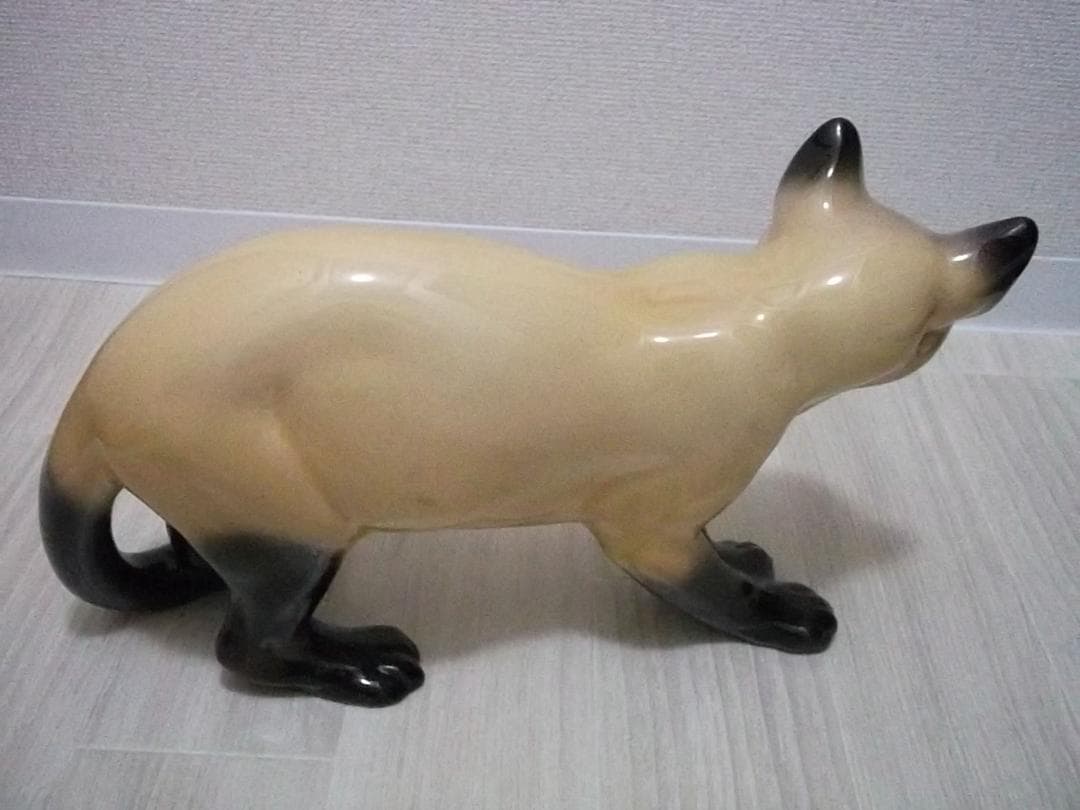 猫　陶器 置物