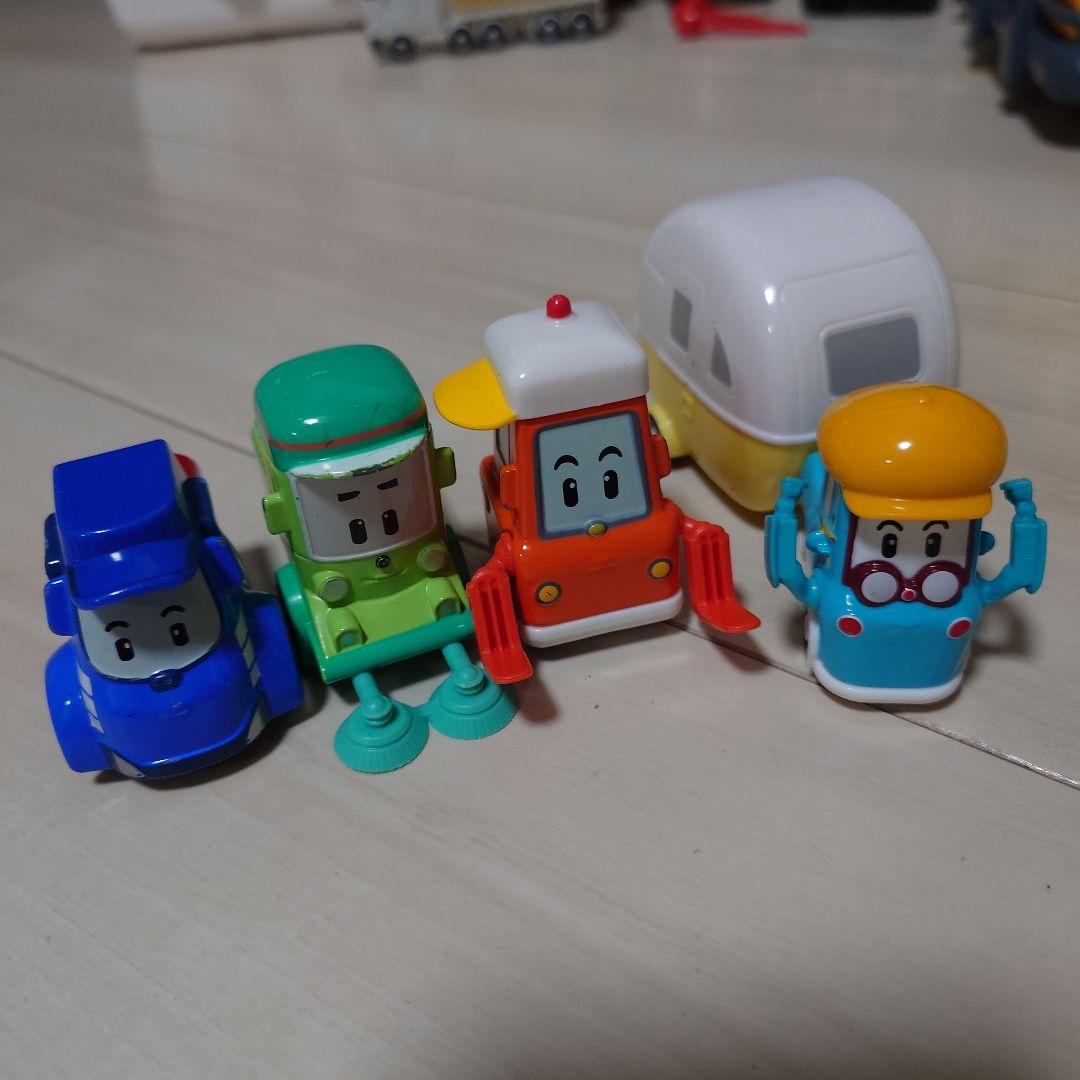 ロボカーポリー　変身変形ロボット　ダイキャスト　ミニカー　スクールビー　収納
