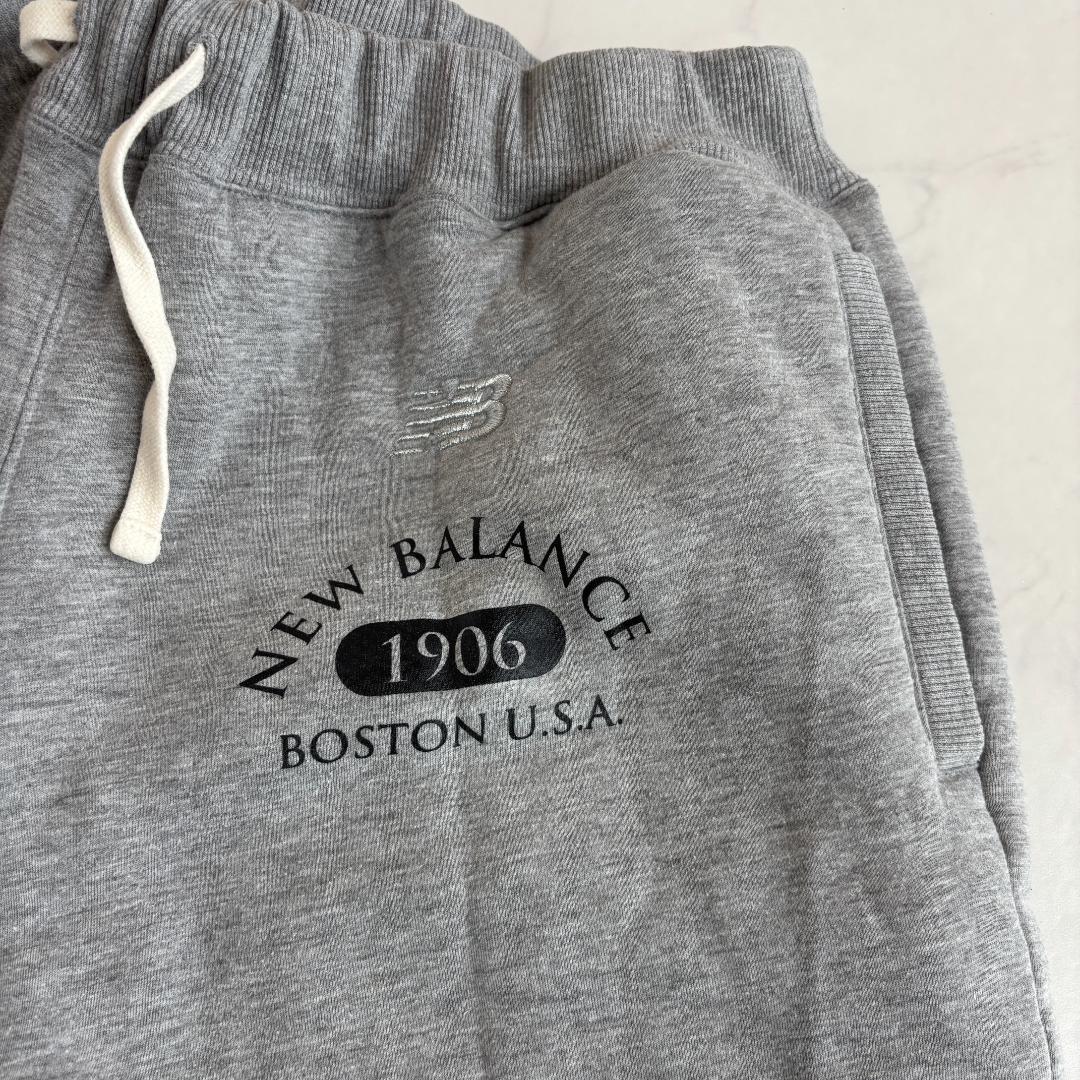 New Balance 裏ボアセットアップ ロゴ グレー L（C875）