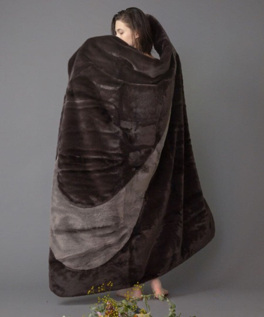アウトドア寝具 NIKE WMNS NSW FAUX FUR BLANKET KRMG