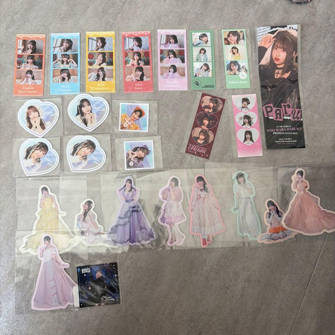 アイドルグッズセット（クリアファイル・キーホルダーなど）