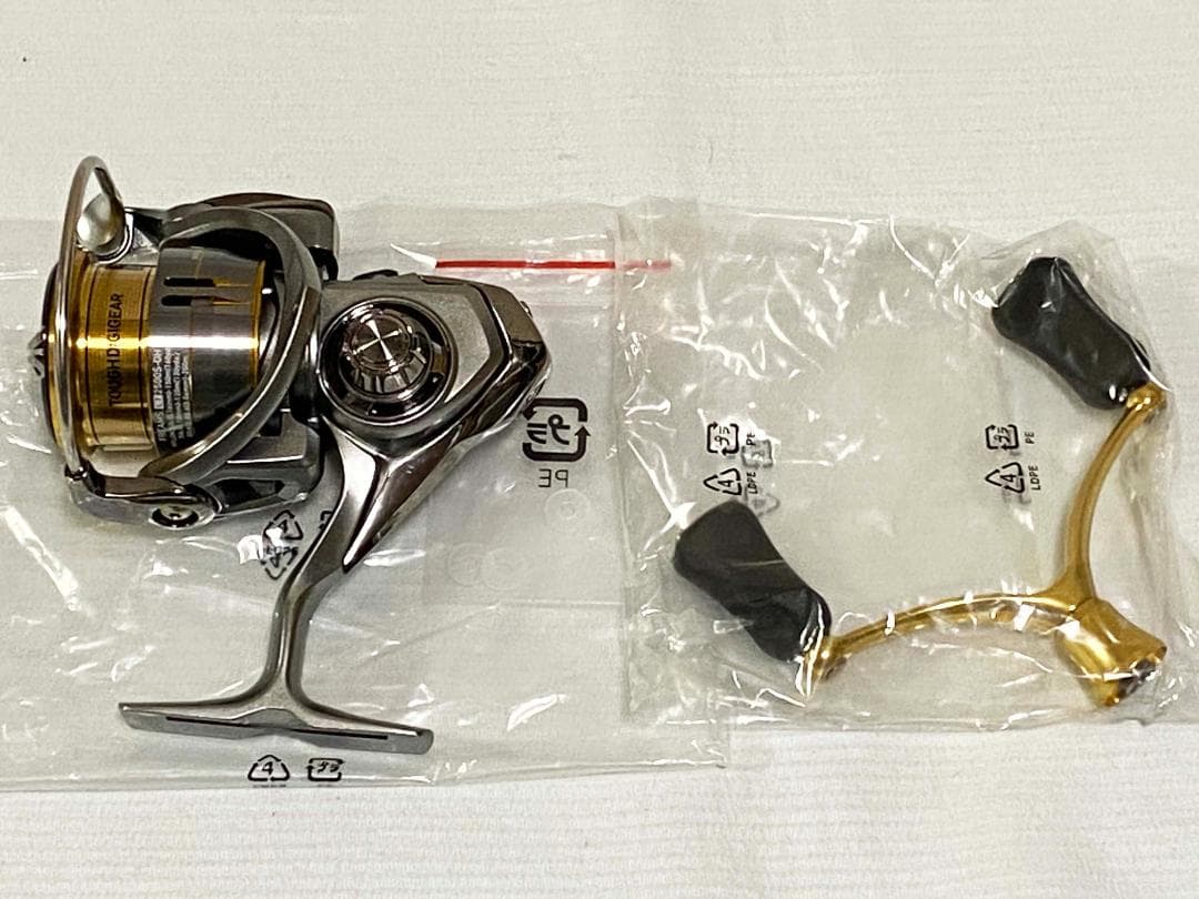 ダイワ　１８フリームス『FREAMS　２５００Ｓ－ＤＨ（ダブルハンドル）』　新品