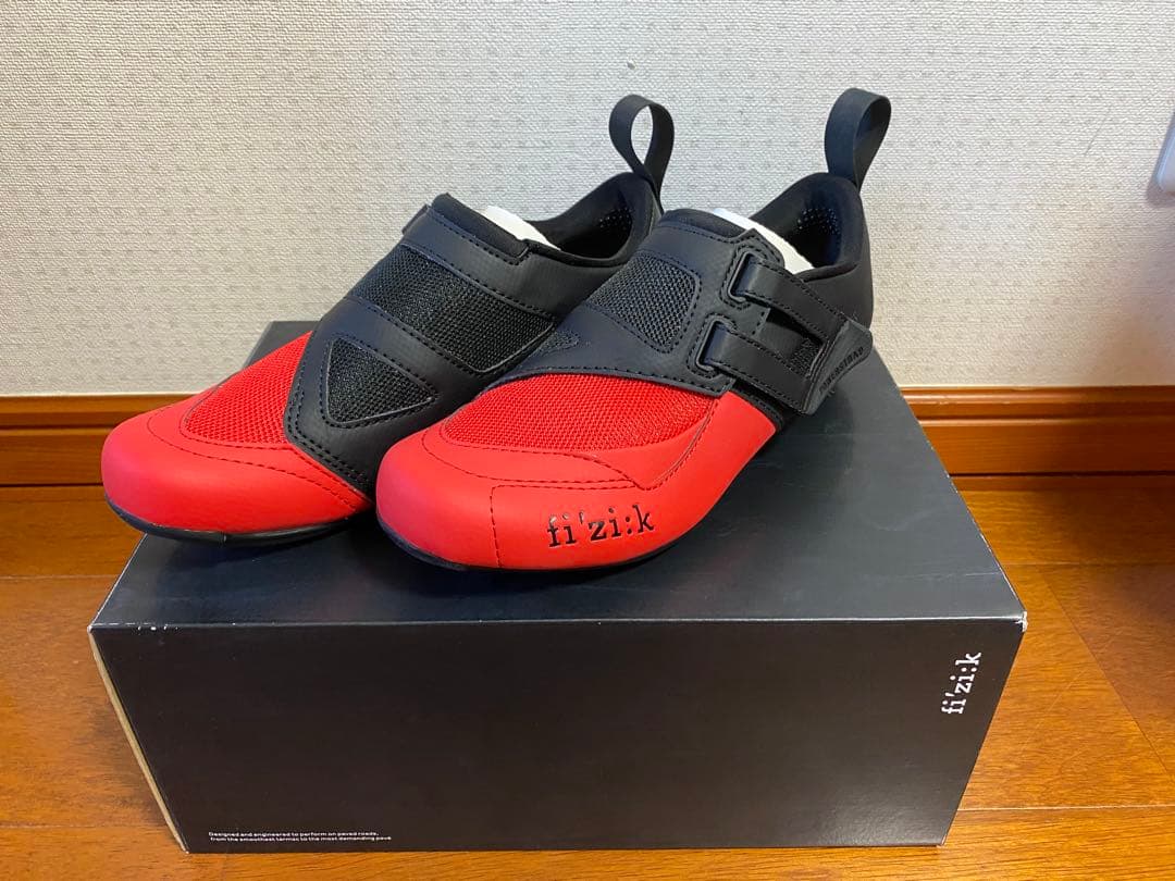 新品未使用　fizik フィジーク R4TRANSIRO EU38.5