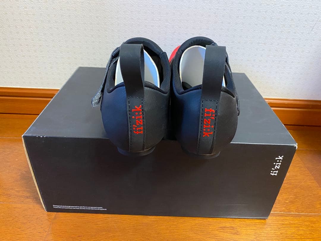 新品未使用　fizik フィジーク R4TRANSIRO EU38.5