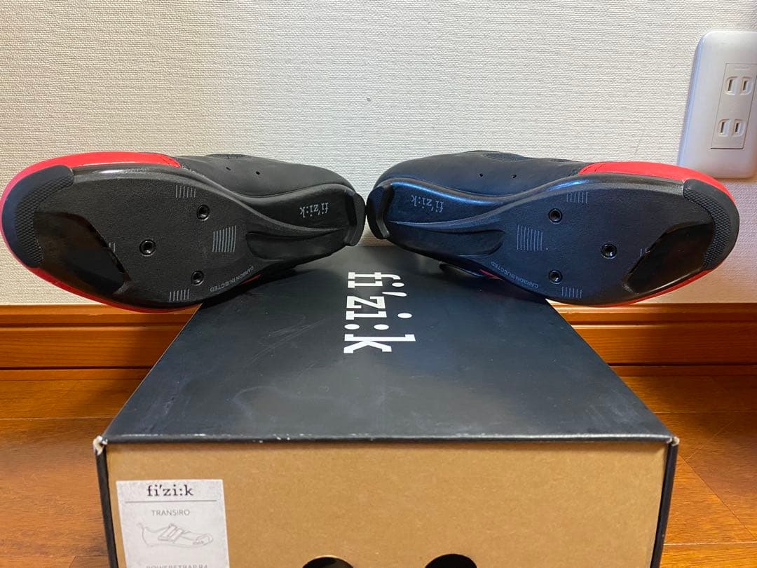 新品未使用　fizik フィジーク R4TRANSIRO EU38.5