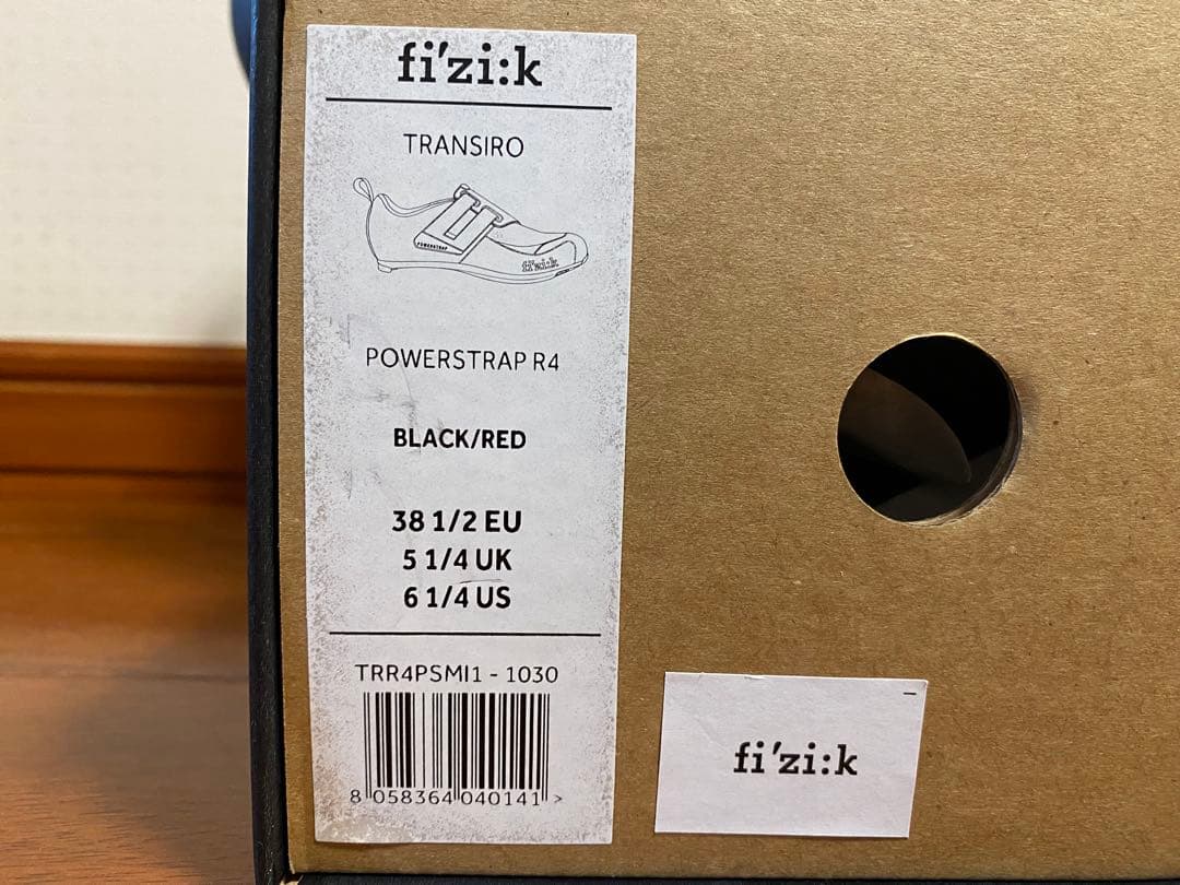 新品未使用　fizik フィジーク R4TRANSIRO EU38.5